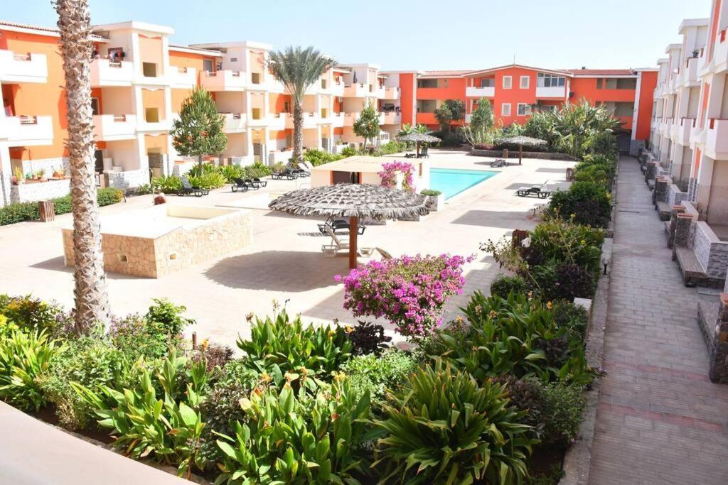 Kyaala Djadsal Moradias Pool&Sea Apartment Santa Maria Bagian luar foto